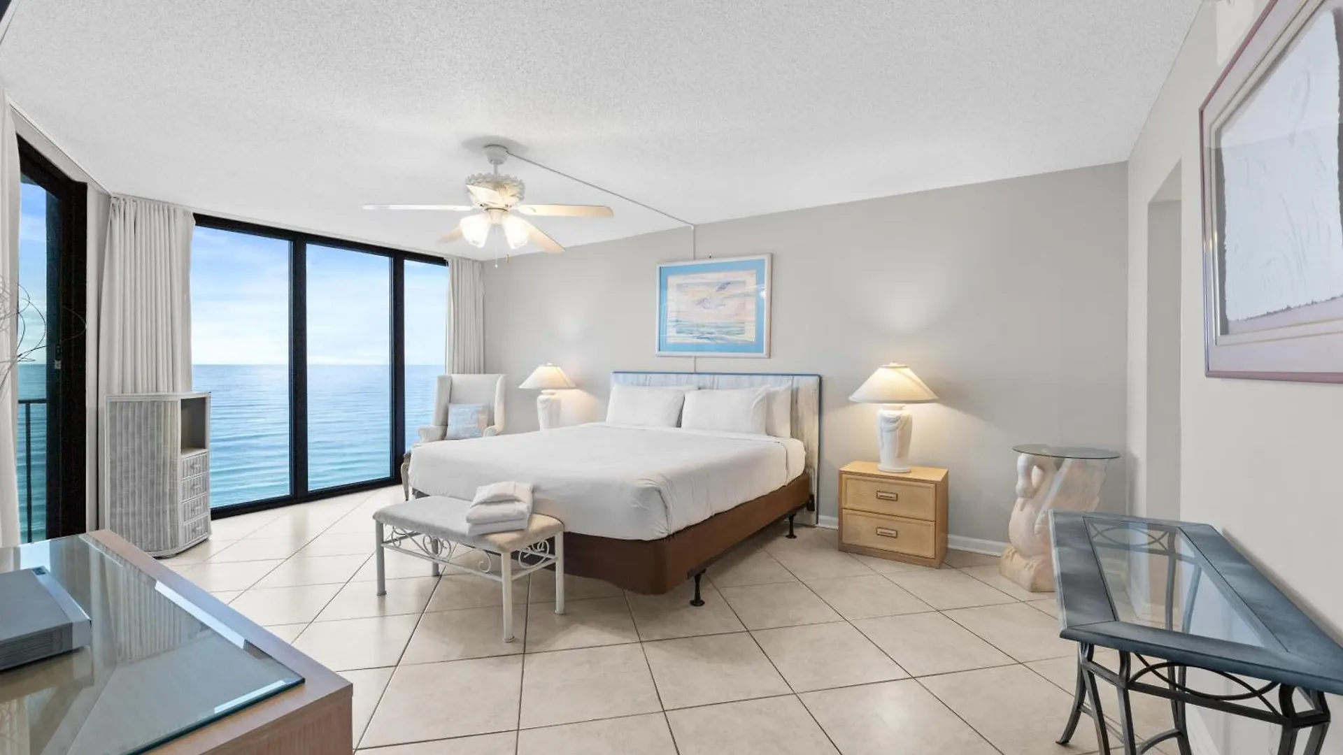 Semesterbostad Edgewater Beach Resort #811 Tower 3 By Book That Condo Panama City Beach