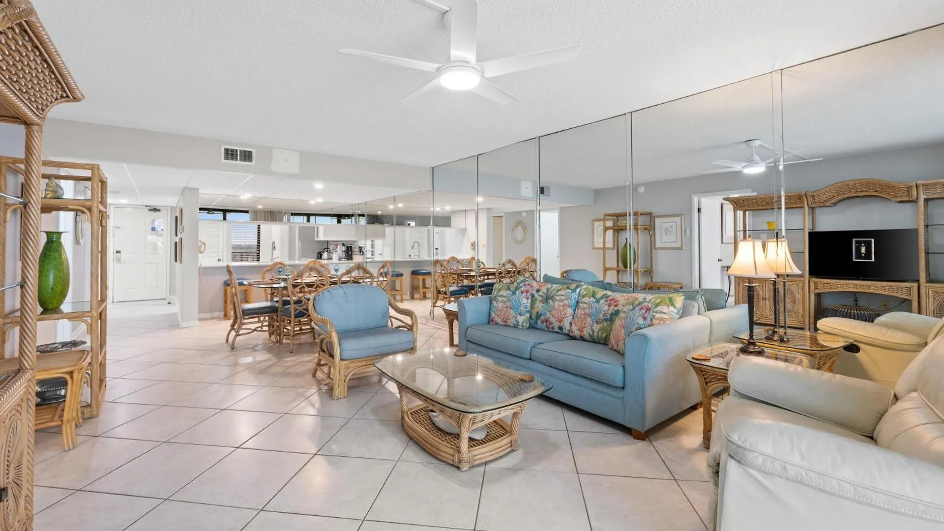 Edgewater Beach Resort #811 Tower 3 By Book That Condo Panama City Beach Semesterbostad