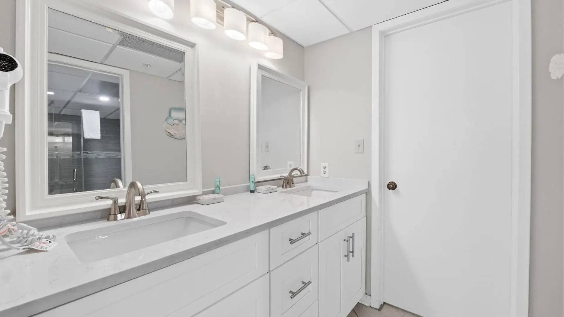 Edgewater Beach Resort #811 Tower 3 By Book That Condo Panama City Beach